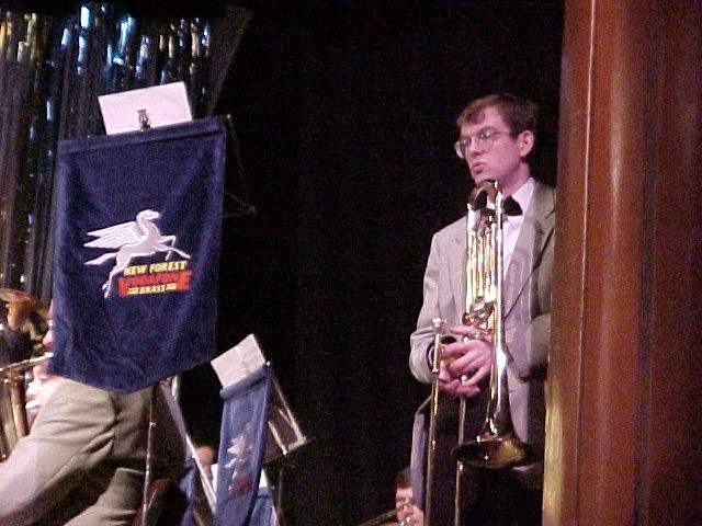 Andy solo Waterside 2001.JPG - 95797 Bytes
